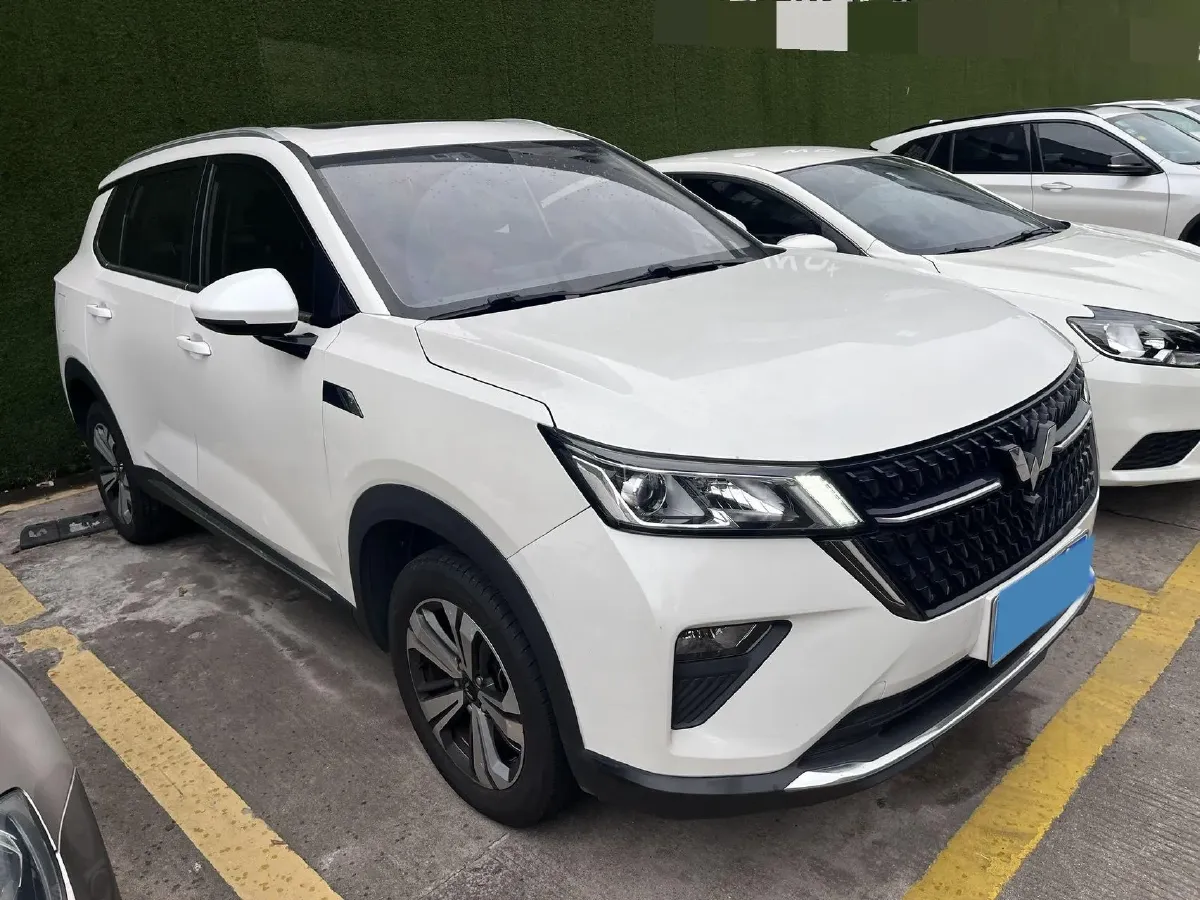 2021 WuLing XingChen 1.5T 147HP L4 6MT,autocango,china used car exporter,china ev exporter,chinese used car exporter,chinese used ev exporter