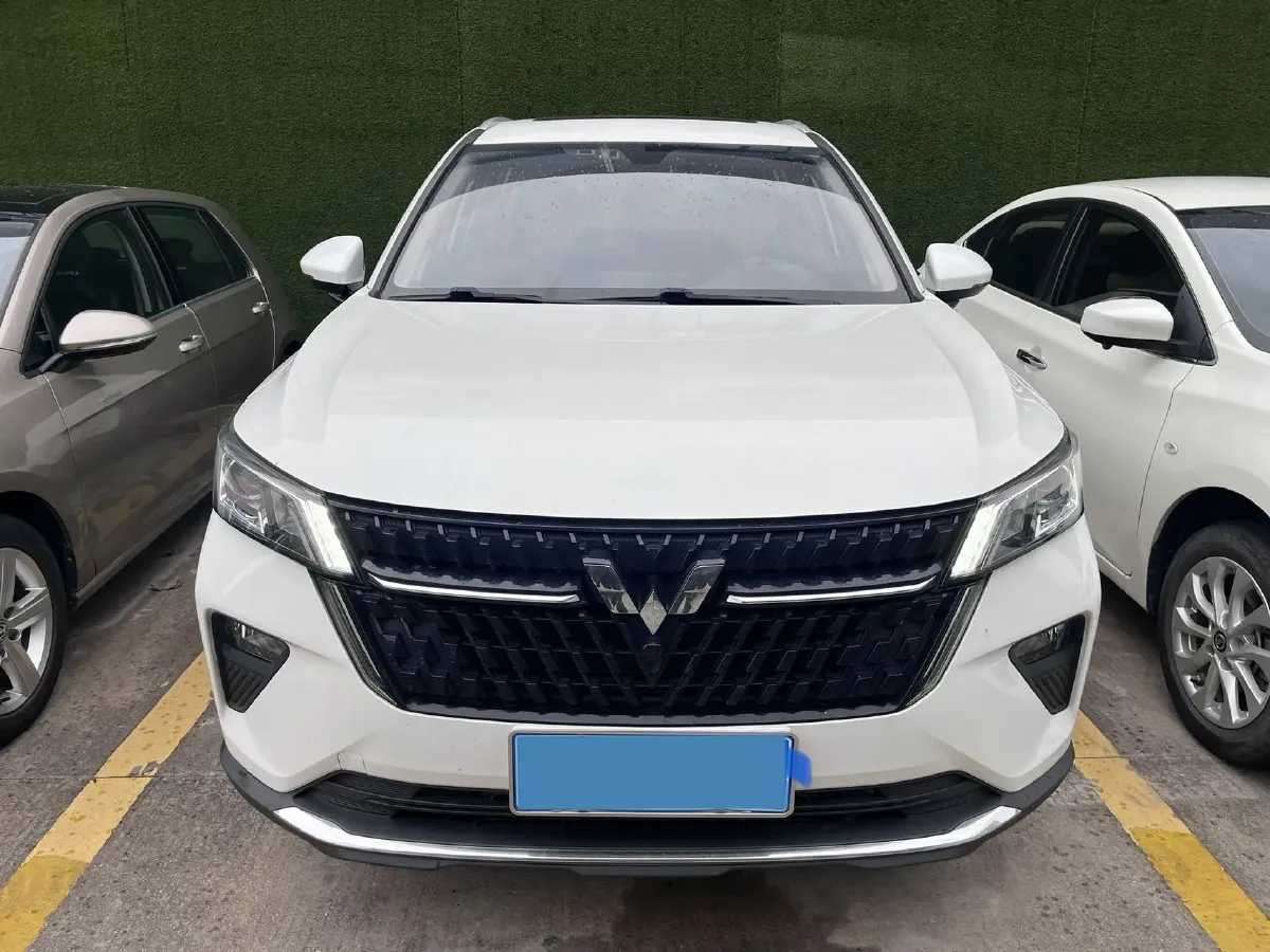 2021 WuLing XingChen 1.5T 147HP L4 6MT,autocango,china used car exporter,china ev exporter,chinese used car exporter,chinese used ev exporter