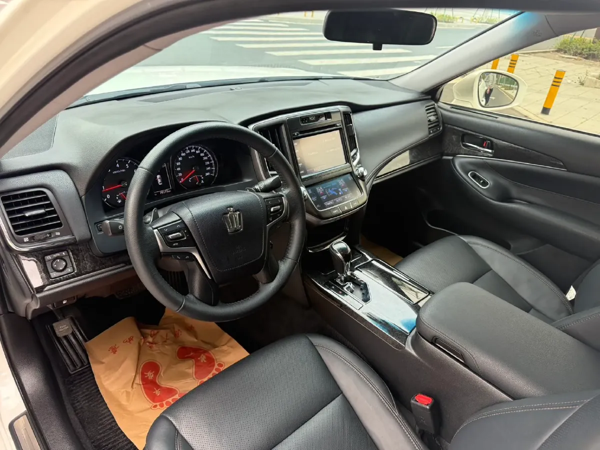 2018 Infiniti Q50L 2.0T 211HP L4 7AT,autocango,china used car exporter,china ev exporter,chinese used car exporter,chinese used ev exporter