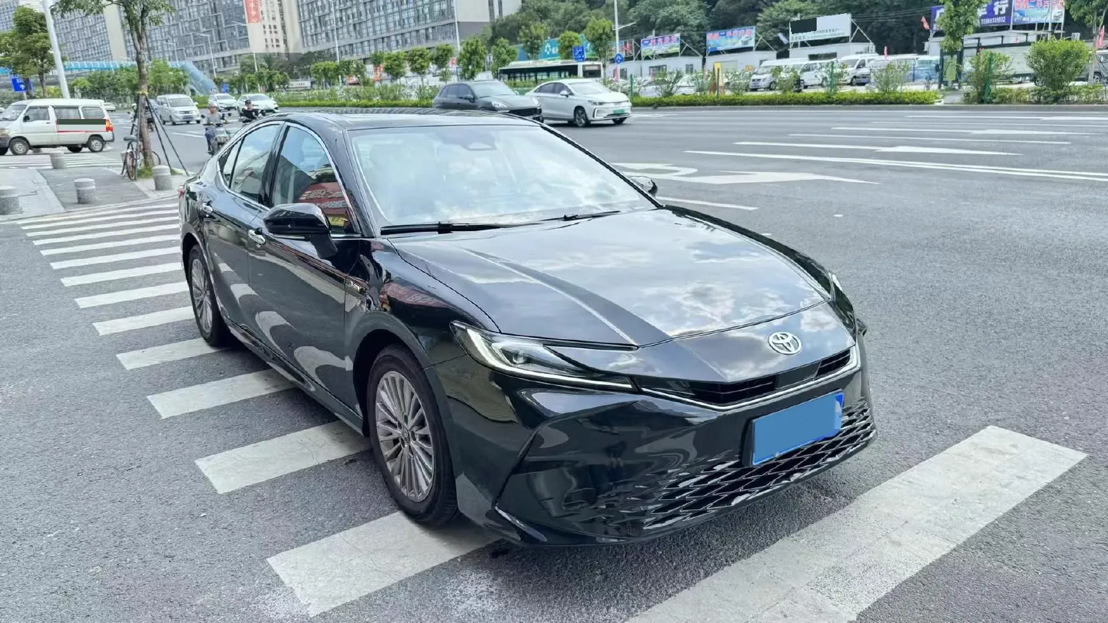 2024 Toyota Camry 2.0L 152HP L4 E-CVT Hybrid,autocango,china used car exporter,china ev exporter,chinese used car exporter,chinese used ev exporter