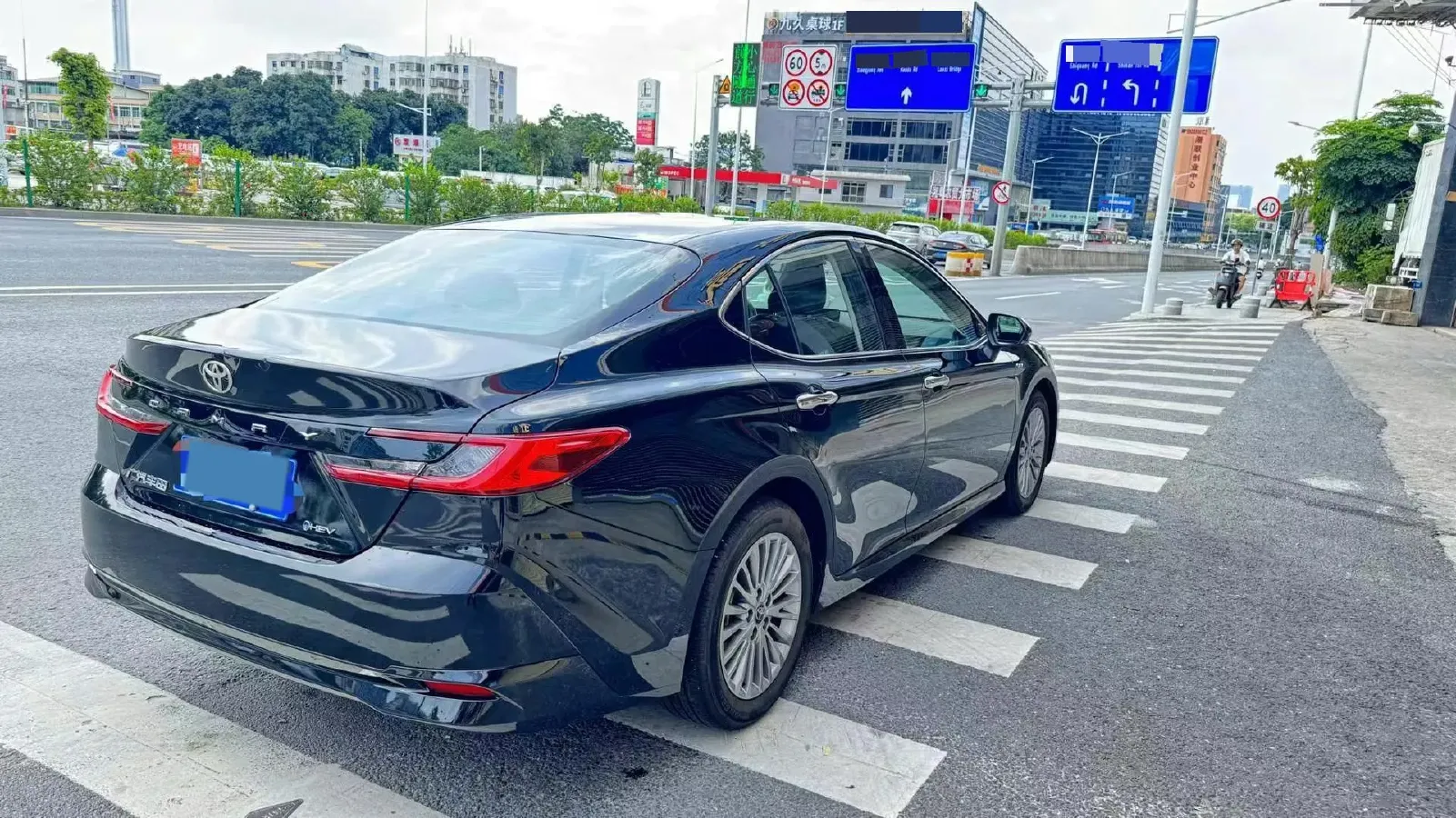 2024 Toyota Camry 2.0L 152HP L4 E-CVT Hybrid,autocango,china used car exporter,china ev exporter,chinese used car exporter,chinese used ev exporter