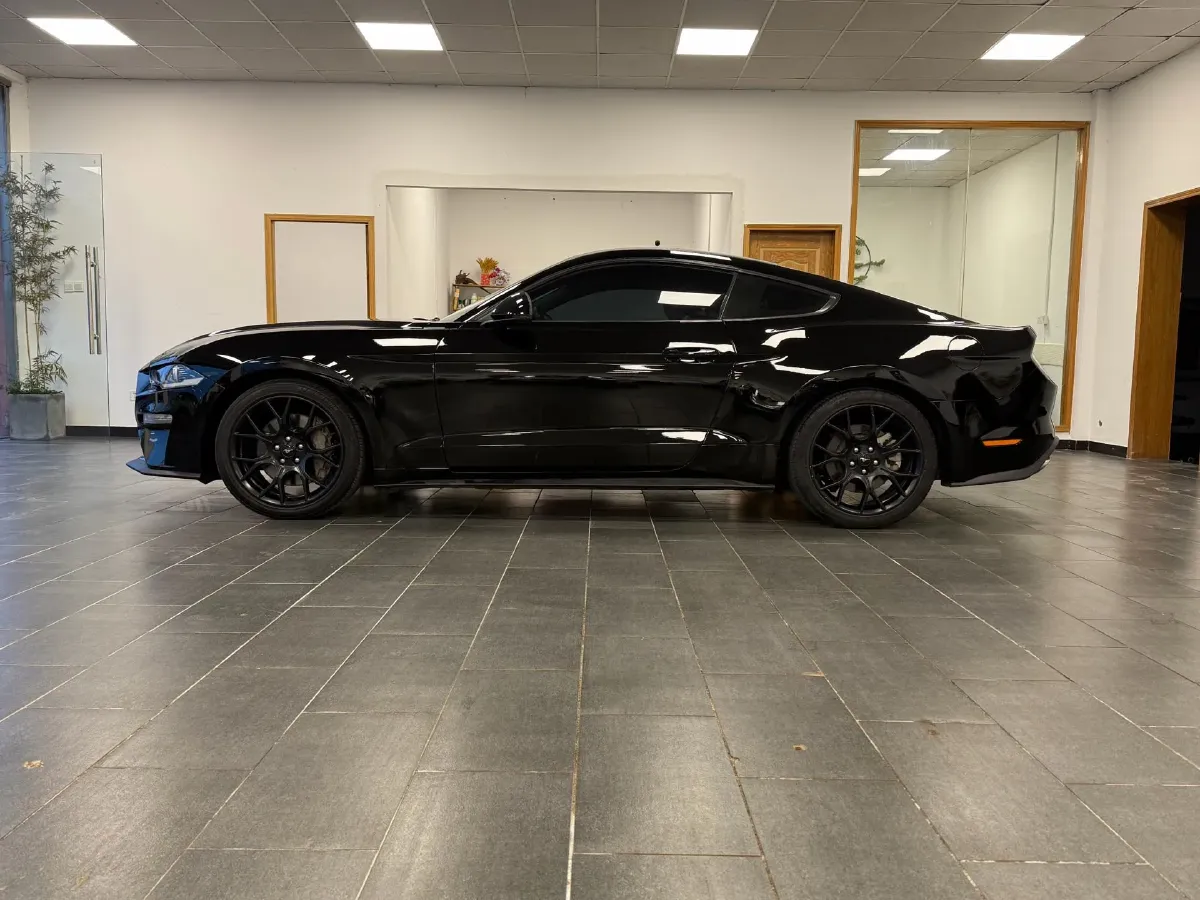 2020 Ford Mustang 2.3T 299HP L4 10AT,autocango,china used car exporter,china ev exporter,chinese used car exporter,chinese used ev exporter