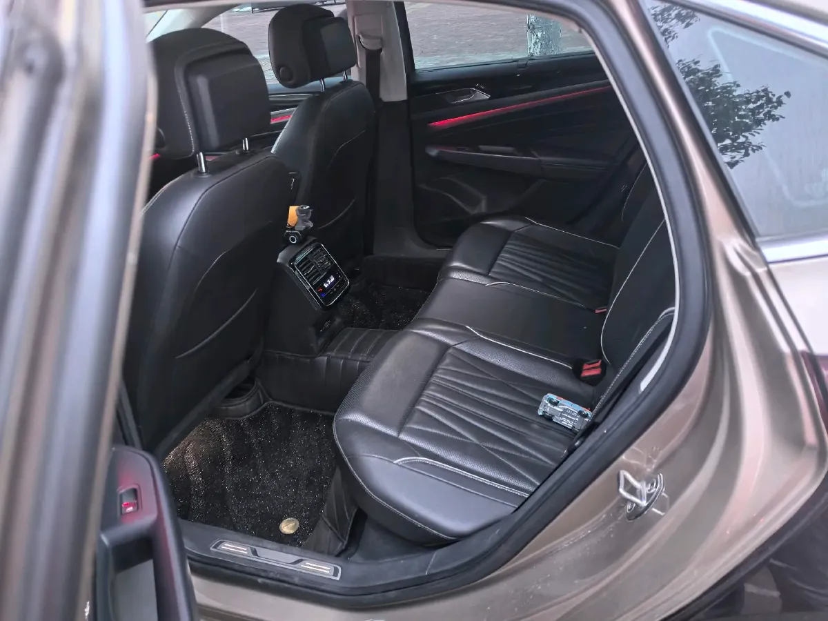 2022 Xpeng P7 BEV 60.2KWH,autocango,china used car exporter,china ev exporter,chinese used car exporter,chinese used ev exporter