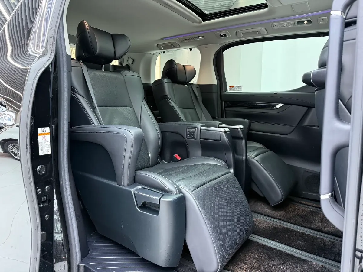 2020 Toyota Vellfire 2.5L 117HP L4 E-CVT Hybrid,autocango,china used car exporter,china ev exporter,chinese used car exporter,chinese used ev exporter