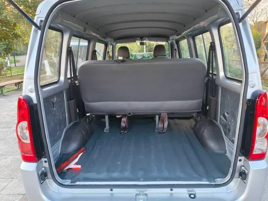 2021 WuLing RongGuang 1.5L 99HP L4 5MT,autocango,china used car exporter,china ev exporter,chinese used car exporter,chinese used ev exporter