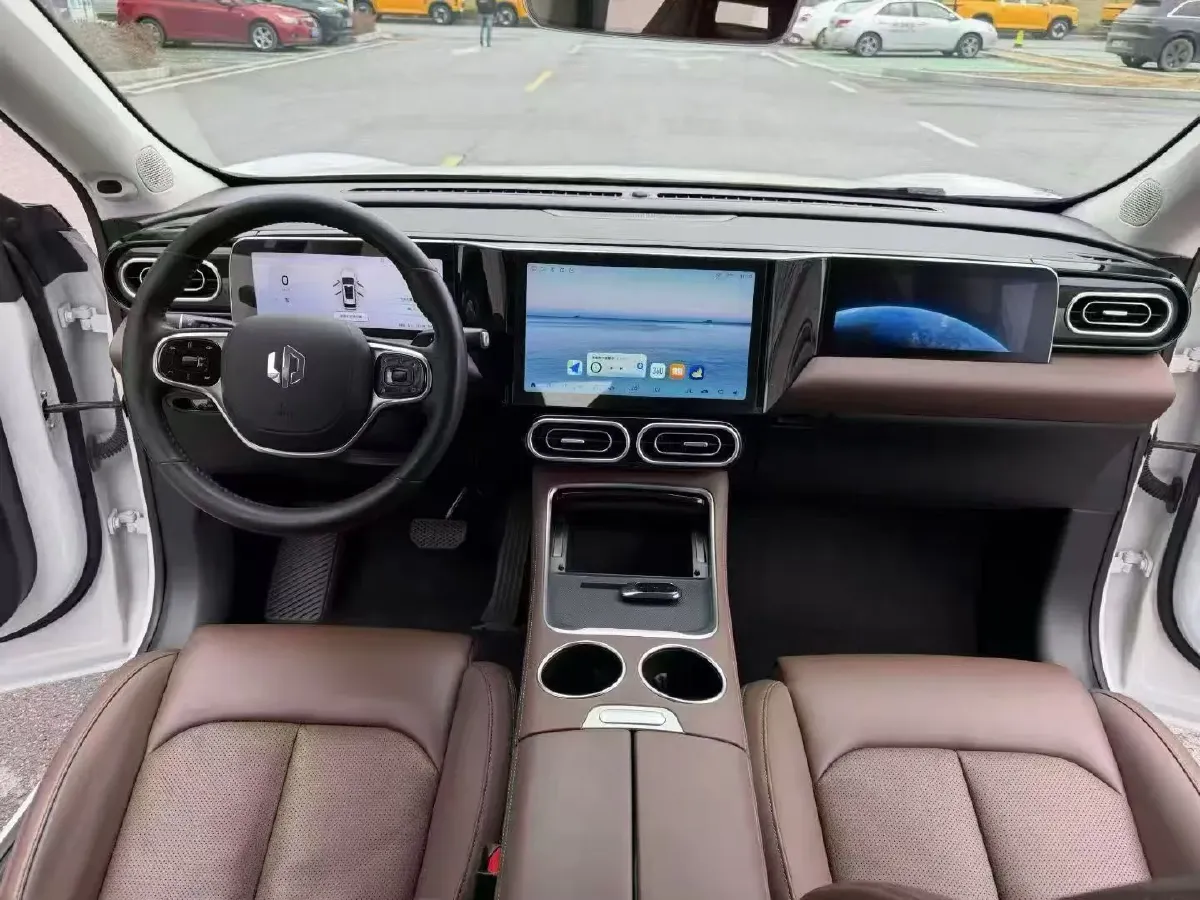 2023 Leapmotor C11 Range Extended 131HP REEV 43.74KWH,autocango,china used car exporter,china ev exporter,chinese used car exporter,chinese used ev exporter