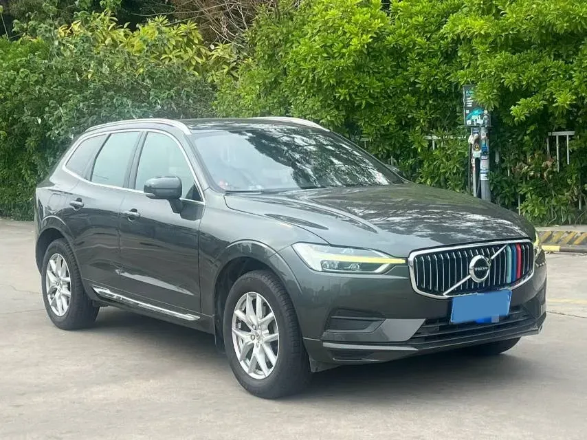 2019 Volvo XC60 2.0T 254HP L4 8AT,autocango,china used car exporter,china ev exporter,chinese used car exporter,chinese used ev exporter