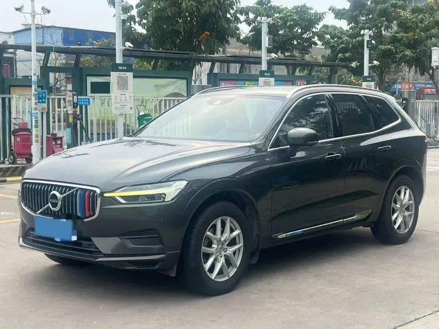 2019 Volvo XC60 2.0T 254HP L4 8AT,autocango,china used car exporter,china ev exporter,chinese used car exporter,chinese used ev exporter