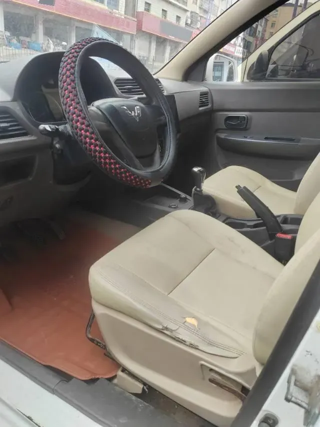 2016 WuLing HongGuang 1.5L 112HP L4 5MT,autocango,china used car exporter,china ev exporter,chinese used car exporter,chinese used ev exporter