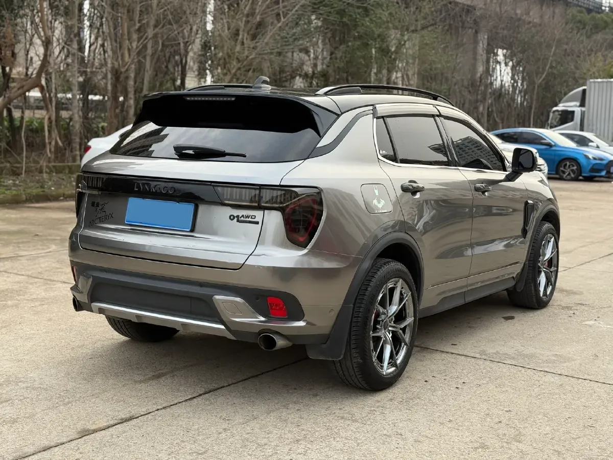 2017 LYNK&CO 01 2.0T 190HP L4 7DCT,autocango,china used car exporter,china ev exporter,chinese used car exporter,chinese used ev exporter