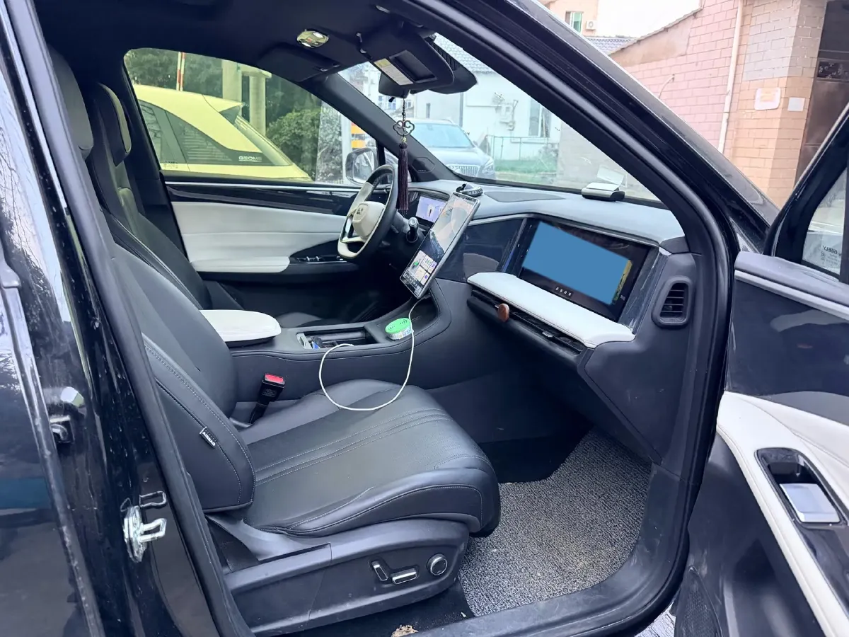 2023 Geely Galaxy L7 1.5T 163HP L4 3DHT PHEV 18.7KWH,autocango,china used car exporter,china ev exporter,chinese used car exporter,chinese used ev exporter