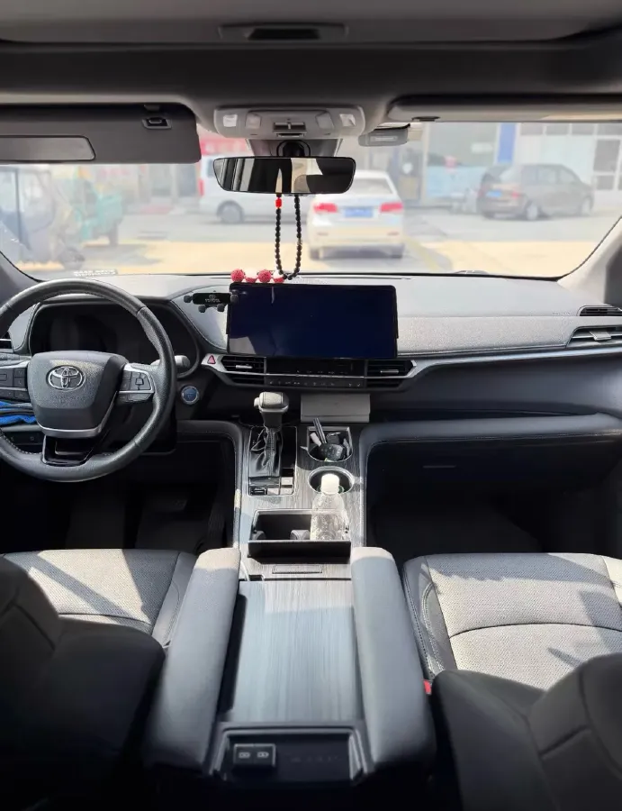 2023 Toyota Sienna 2.5L 189HP L4 E-CVT Hybrid,autocango,china used car exporter,china ev exporter,chinese used car exporter,chinese used ev exporter