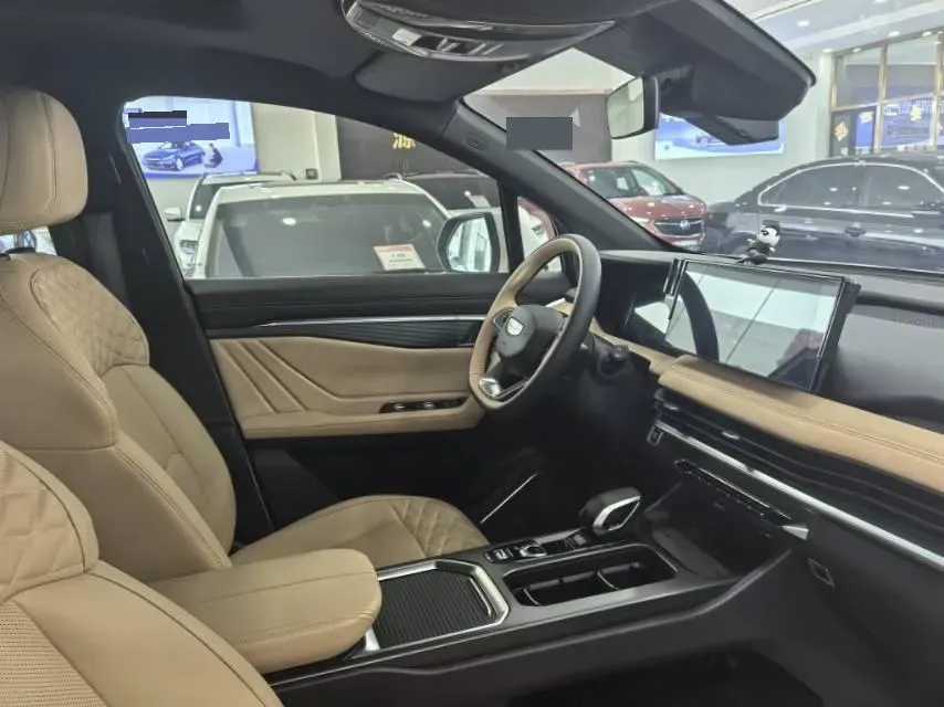 2023 Geely Okavango L 2.0T 218HP L4 7DCT,autocango,china used car exporter,china ev exporter,chinese used car exporter,chinese used ev exporter