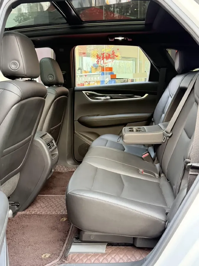 2023 Cadillac XT5 2.0T 237HP L4 9AT,autocango,china used car exporter,china ev exporter,chinese used car exporter,chinese used ev exporter