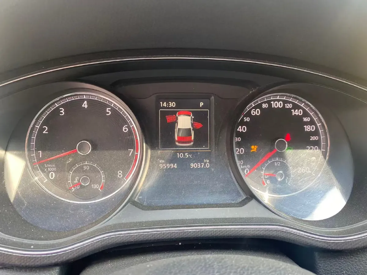 2017 Volkswagen Passat 1.8T 180HP L4 7DCT,autocango,china used car exporter,china ev exporter,chinese used car exporter,chinese used ev exporter