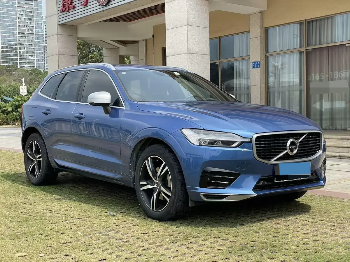 2018 Volvo XC60 2.0T 254HP L4 8AT,autocango,china used car exporter,china ev exporter,chinese used car exporter,chinese used ev exporter