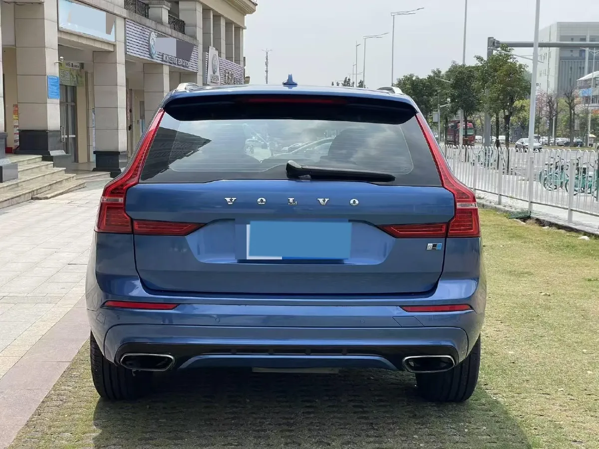 2018 Volvo XC60 2.0T 254HP L4 8AT,autocango,china used car exporter,china ev exporter,chinese used car exporter,chinese used ev exporter