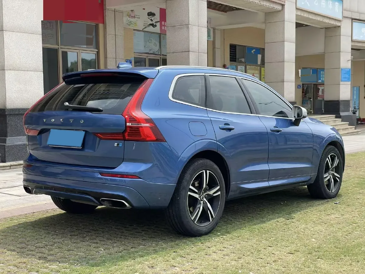 2018 Volvo XC60 2.0T 254HP L4 8AT,autocango,china used car exporter,china ev exporter,chinese used car exporter,chinese used ev exporter