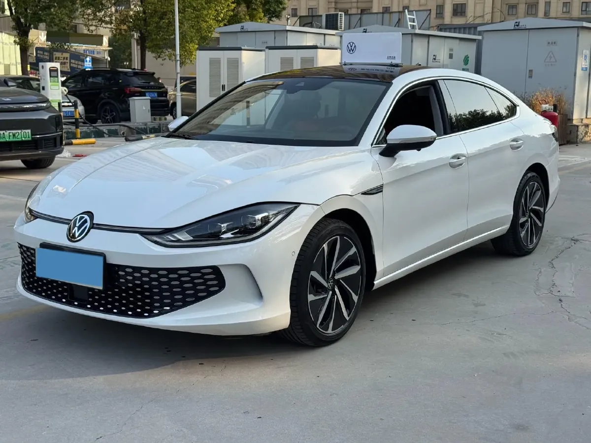 2022 Skoda Superb 2.0T 186HP L4 7DCT,autocango,china used car exporter,china ev exporter,chinese used car exporter,chinese used ev exporter