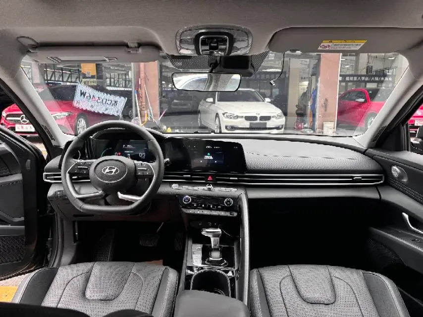 2023 Hyundai Elantra 1.5L 115HP L4 CVT,autocango,china used car exporter,china ev exporter,chinese used car exporter,chinese used ev exporter