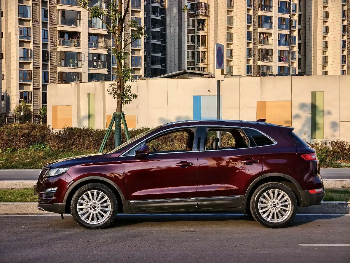 2019 Lincoln MKC 2.0T 203HP L4 6AT,autocango,china used car exporter,china ev exporter,chinese used car exporter,chinese used ev exporter