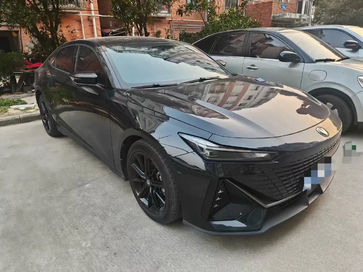 2023 ChangAn UNI-V 1.5T 188HP L4 7DCT,autocango,china used car exporter,china ev exporter,chinese used car exporter,chinese used ev exporter