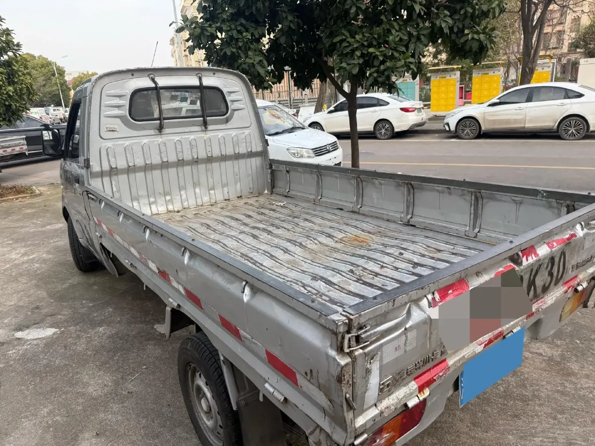 2015 WuLing RongGuang V 1.5L 112HP L4 5MT,autocango,china used car exporter,china ev exporter,chinese used car exporter,chinese used ev exporter