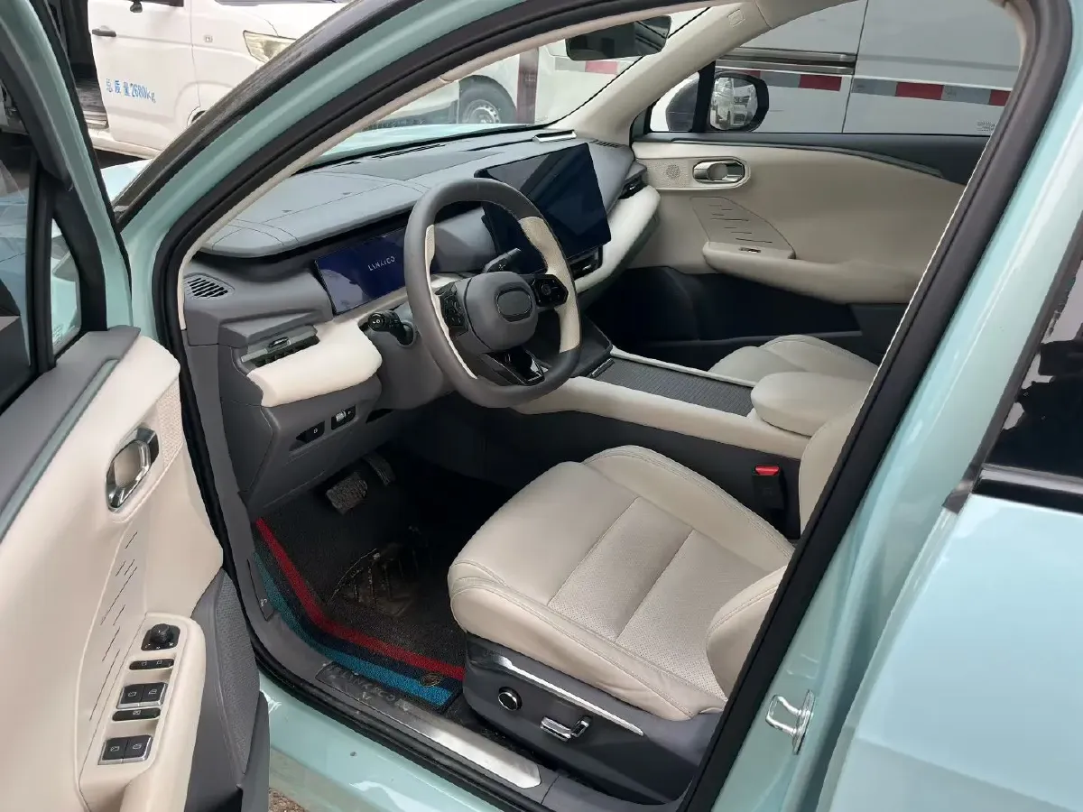 2023 LYNK&CO 06 EM-P 1.5L 120HP L4 3DHT PHEV 19.09KWH,autocango,china used car exporter,china ev exporter,chinese used car exporter,chinese used ev exporter