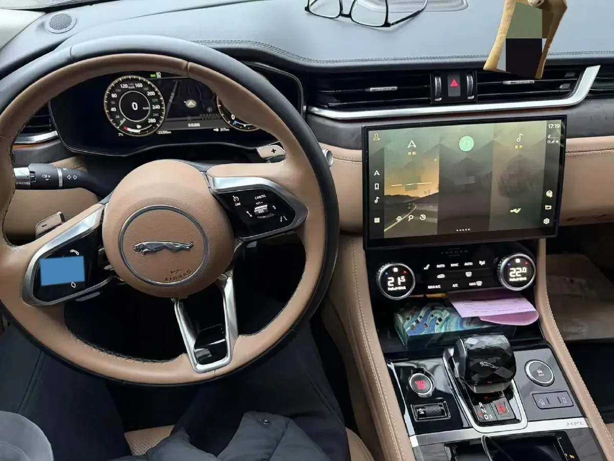 2022 Jaguar XFL 2.0T 250HP L4 8AT,autocango,china used car exporter,china ev exporter,chinese used car exporter,chinese used ev exporter