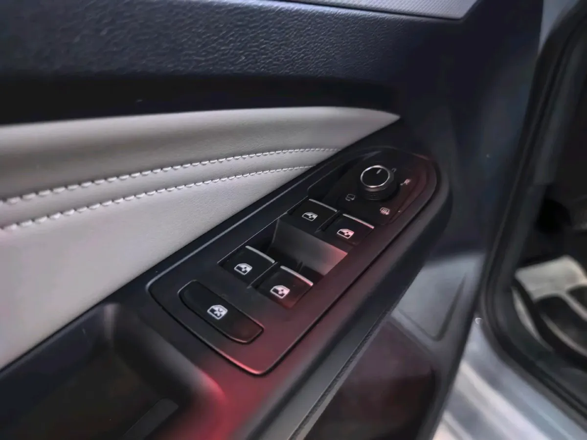 2021 Volkswagen Golf 1.4T 150HP L4 7DCT,autocango,china used car exporter,china ev exporter,chinese used car exporter,chinese used ev exporter