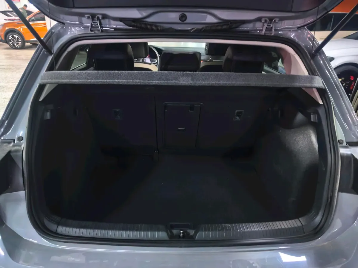 2021 Volkswagen Golf 1.4T 150HP L4 7DCT,autocango,china used car exporter,china ev exporter,chinese used car exporter,chinese used ev exporter