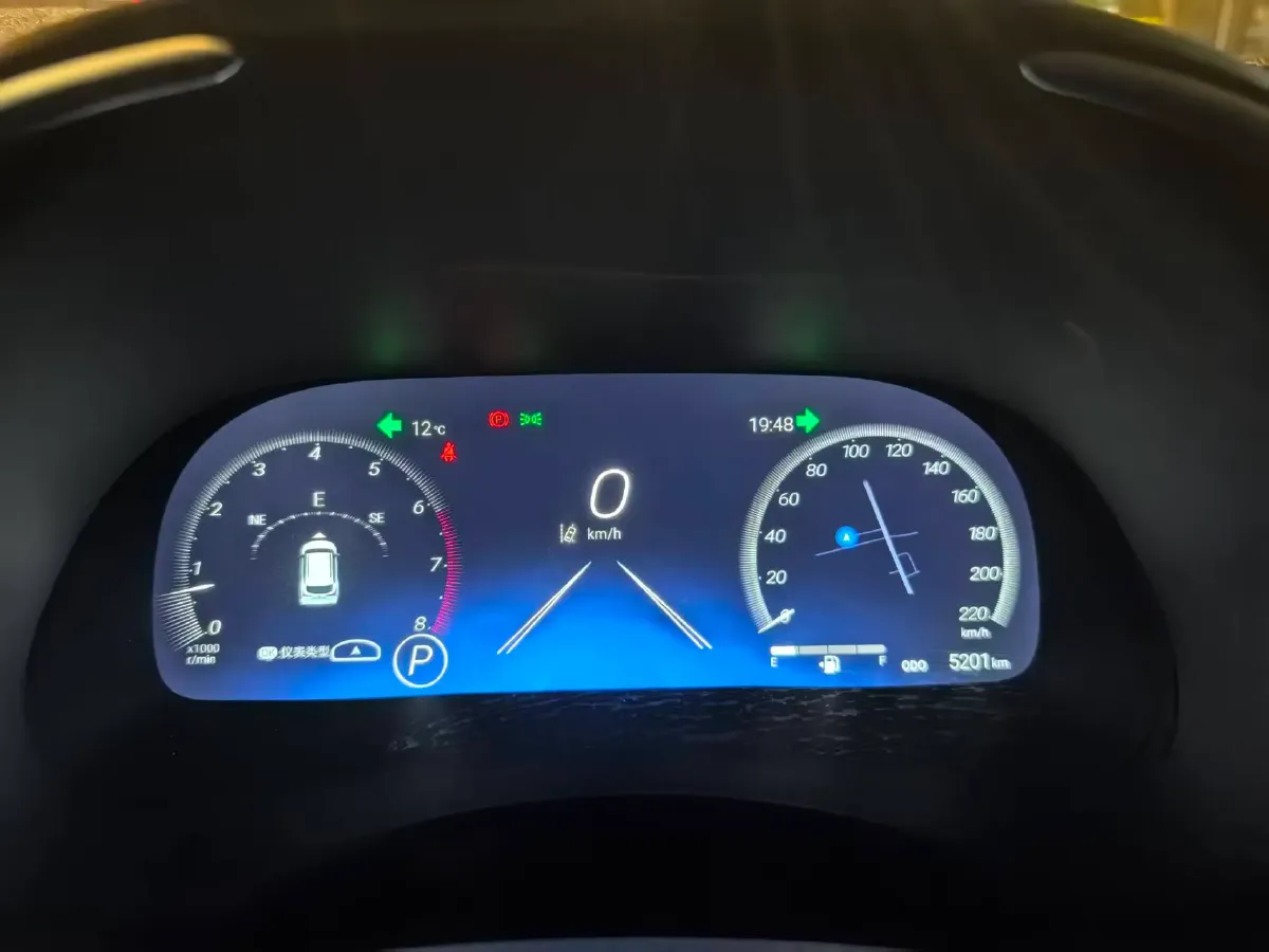 2024 Toyota Crown Kluger 2.0T 248HP L4 8AT,autocango,china used car exporter,china ev exporter,chinese used car exporter,chinese used ev exporter