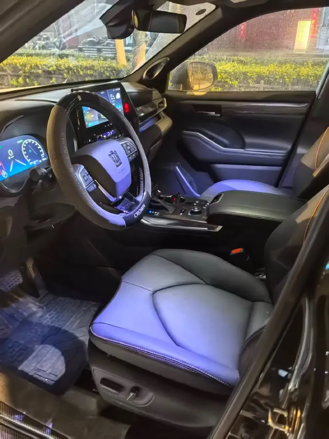 2024 Toyota Crown Kluger 2.0T 248HP L4 8AT,autocango,china used car exporter,china ev exporter,chinese used car exporter,chinese used ev exporter