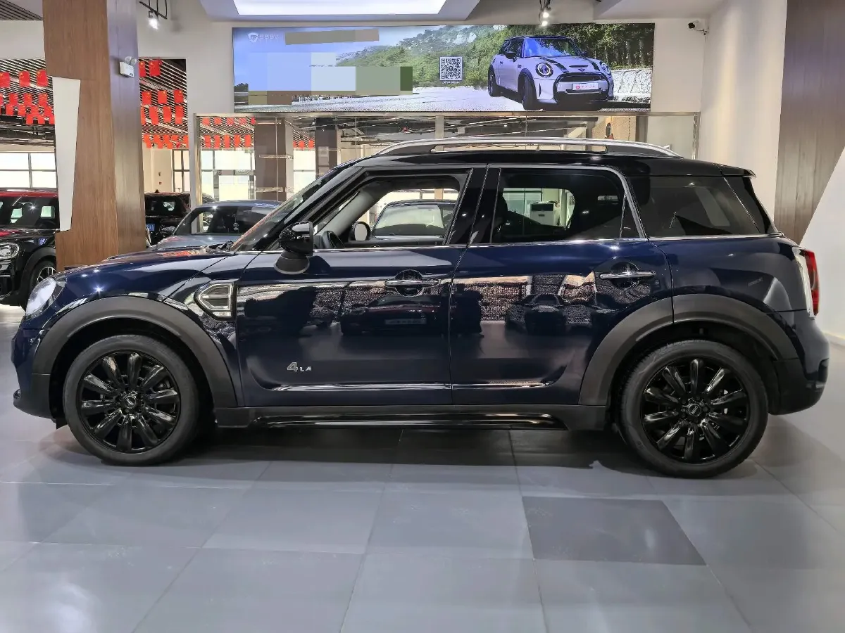 2018 Jeep Grand Commander 2.0T 234HP L4 9AT,autocango,china used car exporter,china ev exporter,chinese used car exporter,chinese used ev exporter