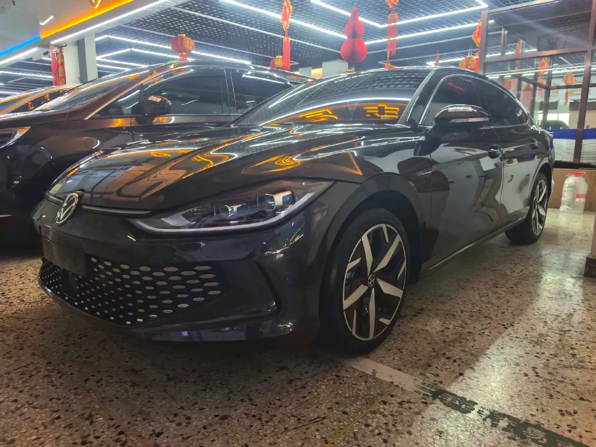 2023 Volkswagen Lamando 1.4T 150HP L4 7DCT,autocango,china used car exporter,china ev exporter,chinese used car exporter,chinese used ev exporter