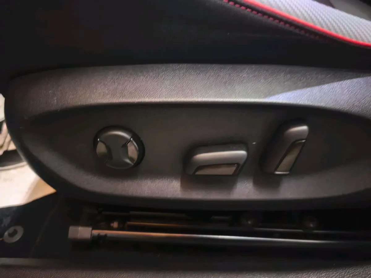 2023 Volkswagen Lamando 1.4T 150HP L4 7DCT,autocango,china used car exporter,china ev exporter,chinese used car exporter,chinese used ev exporter