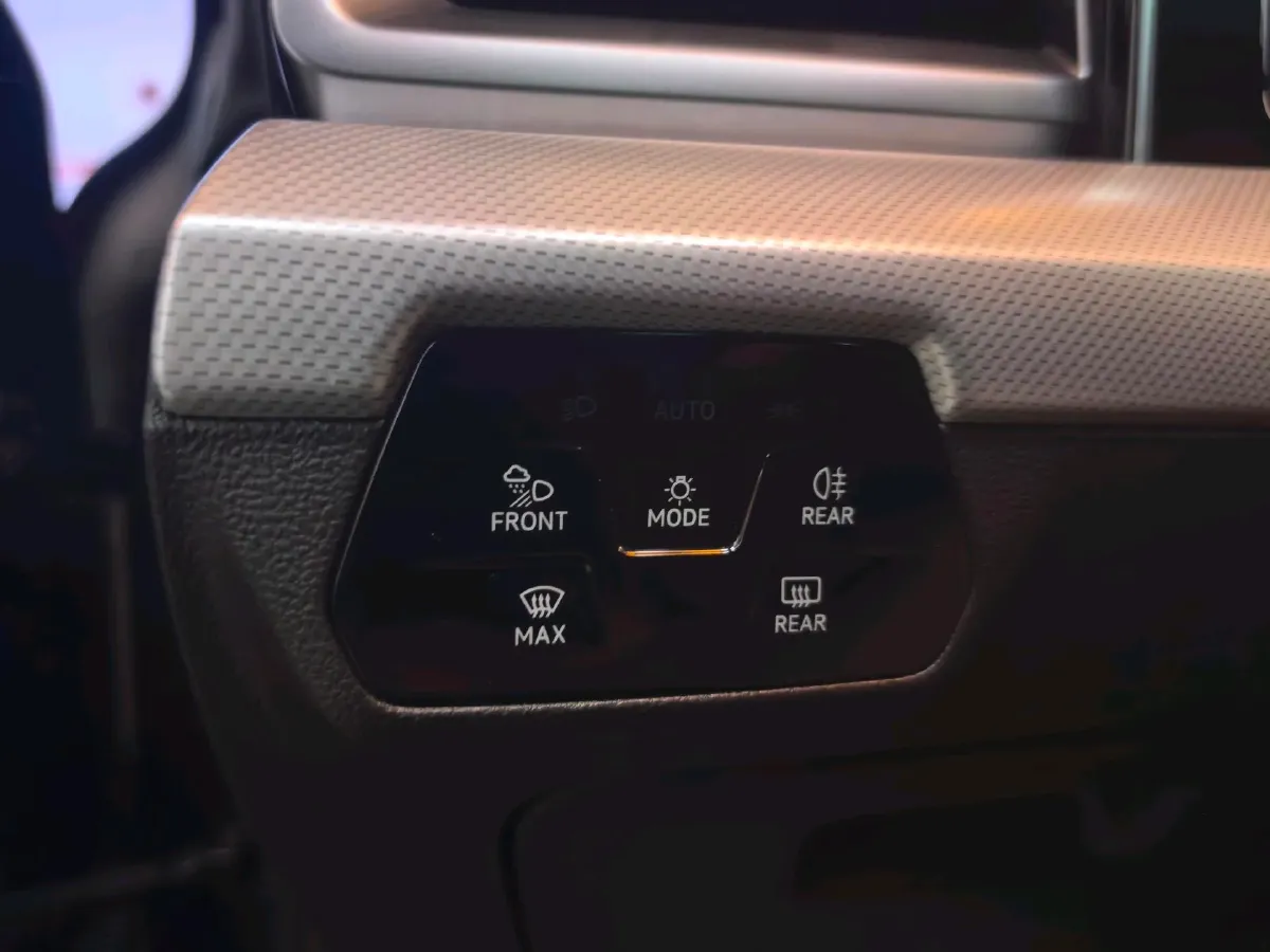 2023 Volkswagen Lamando 1.4T 150HP L4 7DCT,autocango,china used car exporter,china ev exporter,chinese used car exporter,chinese used ev exporter