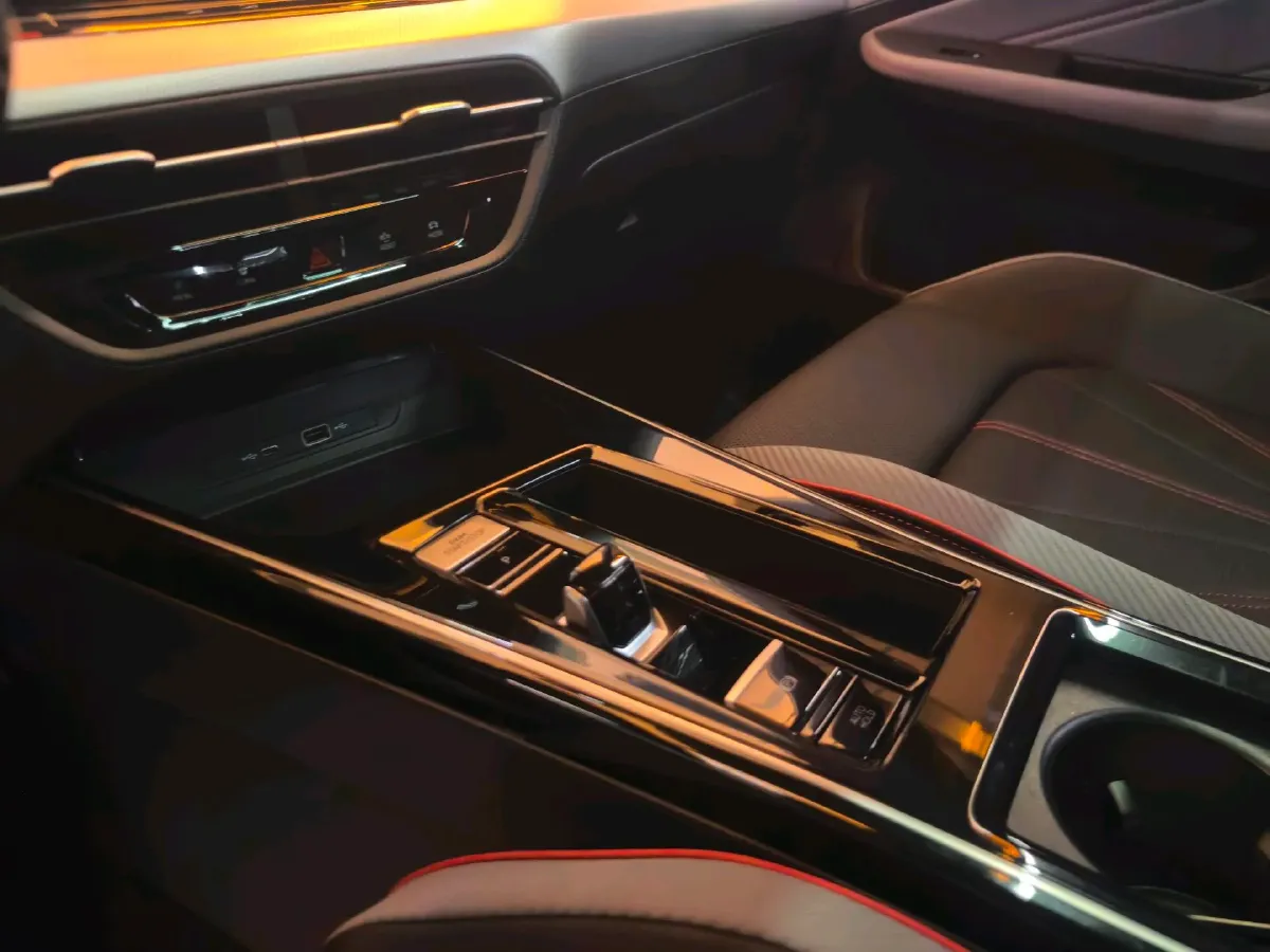 2023 Volkswagen Lamando 1.4T 150HP L4 7DCT,autocango,china used car exporter,china ev exporter,chinese used car exporter,chinese used ev exporter