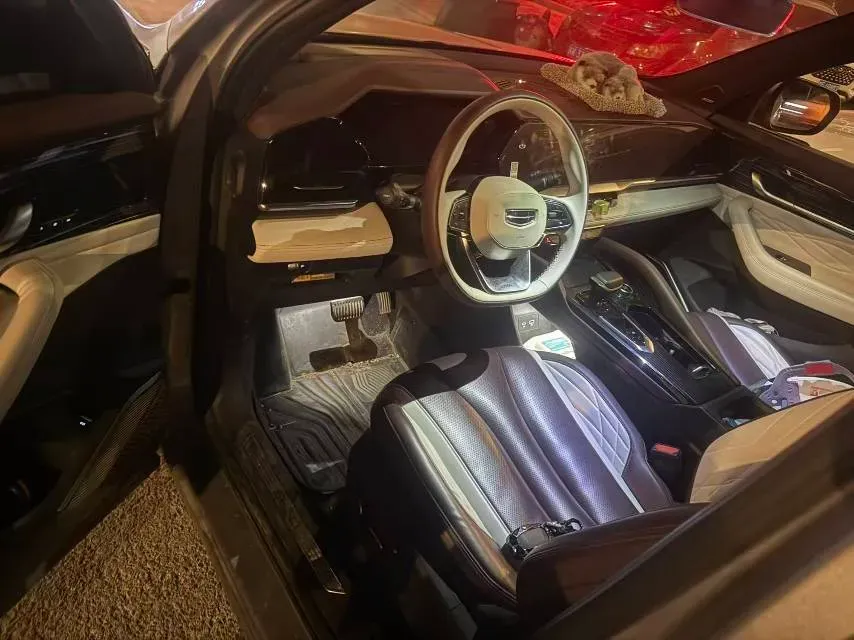 2021 Geely Monjaro 2.0T 218HP L4 7DCT,autocango,china used car exporter,china ev exporter,chinese used car exporter,chinese used ev exporter