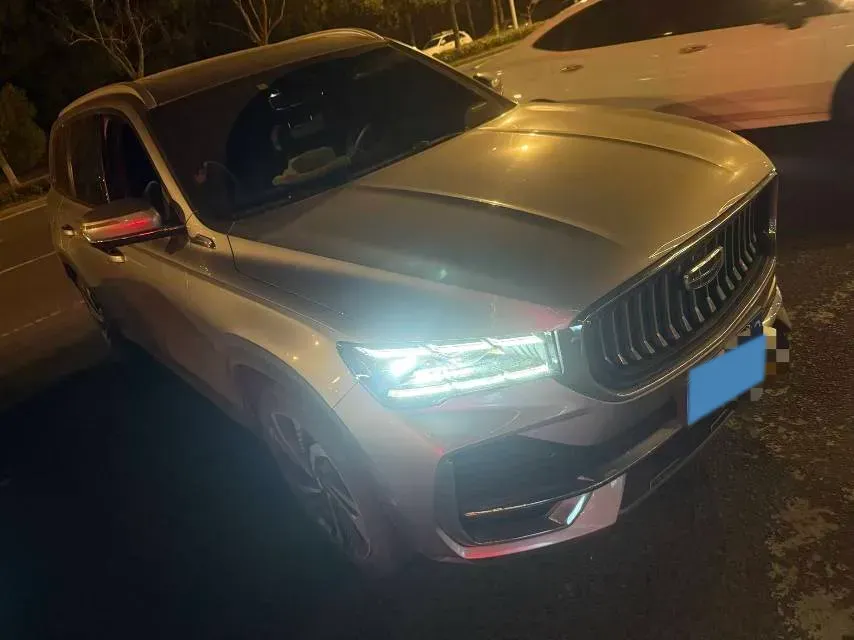 2021 Geely Monjaro 2.0T 218HP L4 7DCT,autocango,china used car exporter,china ev exporter,chinese used car exporter,chinese used ev exporter