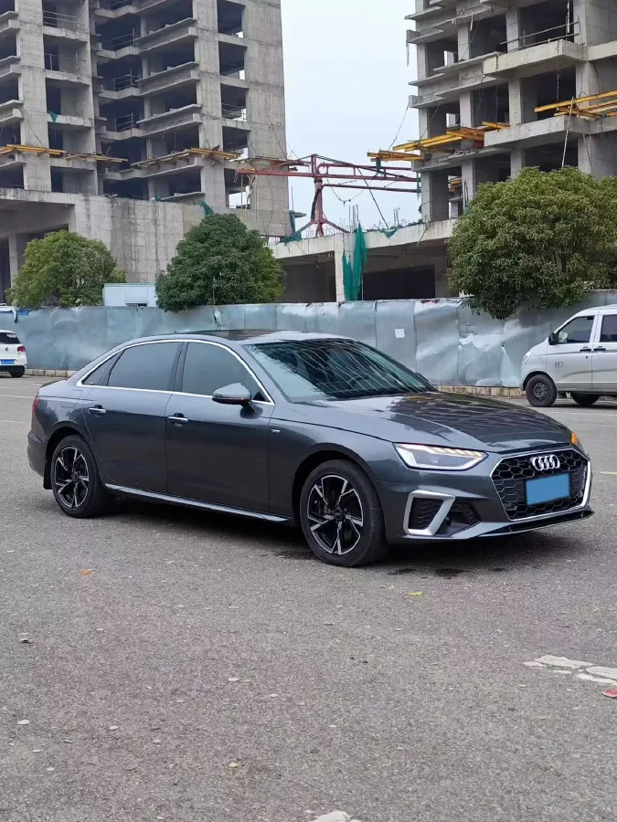 2020 Audi A4L 2.0T 150HP L4 7DCT,autocango,china used car exporter,china ev exporter,chinese used car exporter,chinese used ev exporter