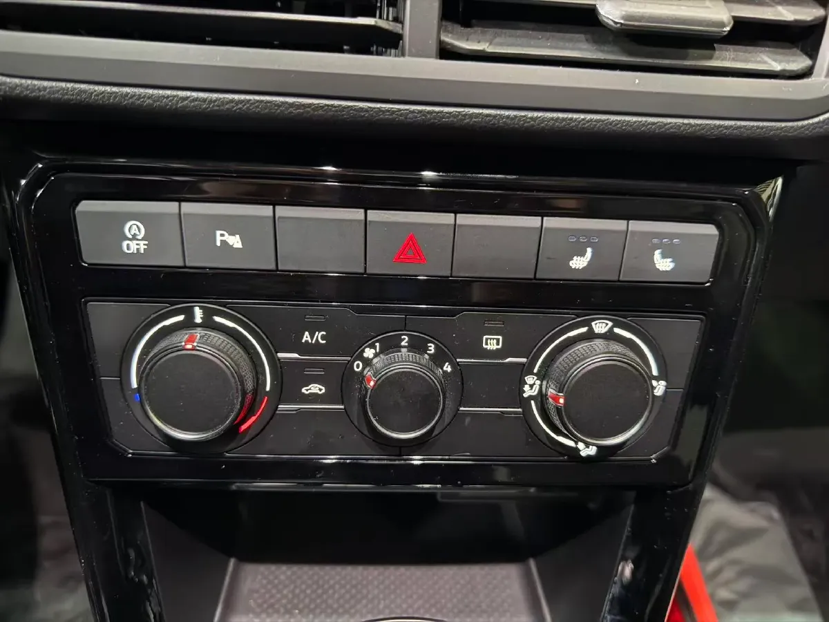 2021 Volkswagen Tacqua 1.5L 113HP L4 6AT,autocango,china used car exporter,china ev exporter,chinese used car exporter,chinese used ev exporter