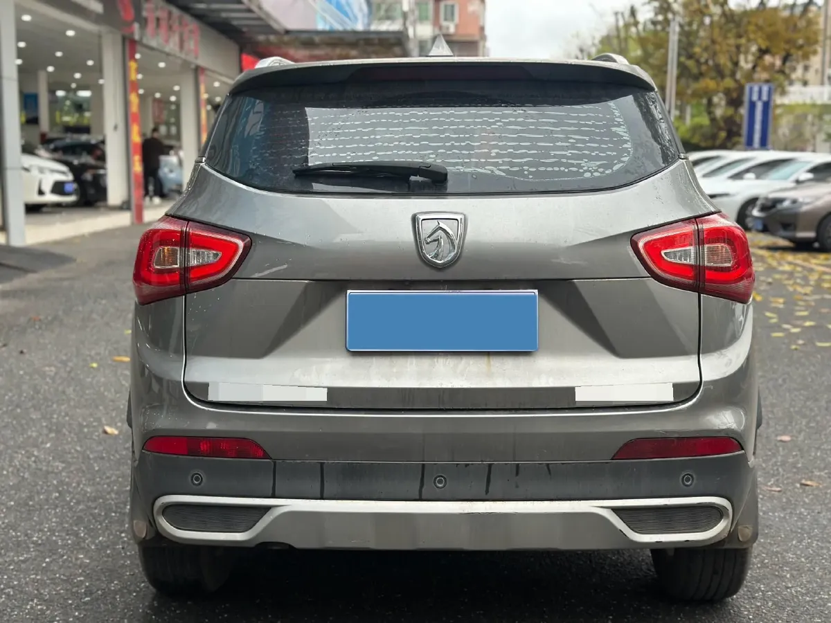 2017 BaoJun 510 1.5L 112HP L4 6MT,autocango,china used car exporter,china ev exporter,chinese used car exporter,chinese used ev exporter