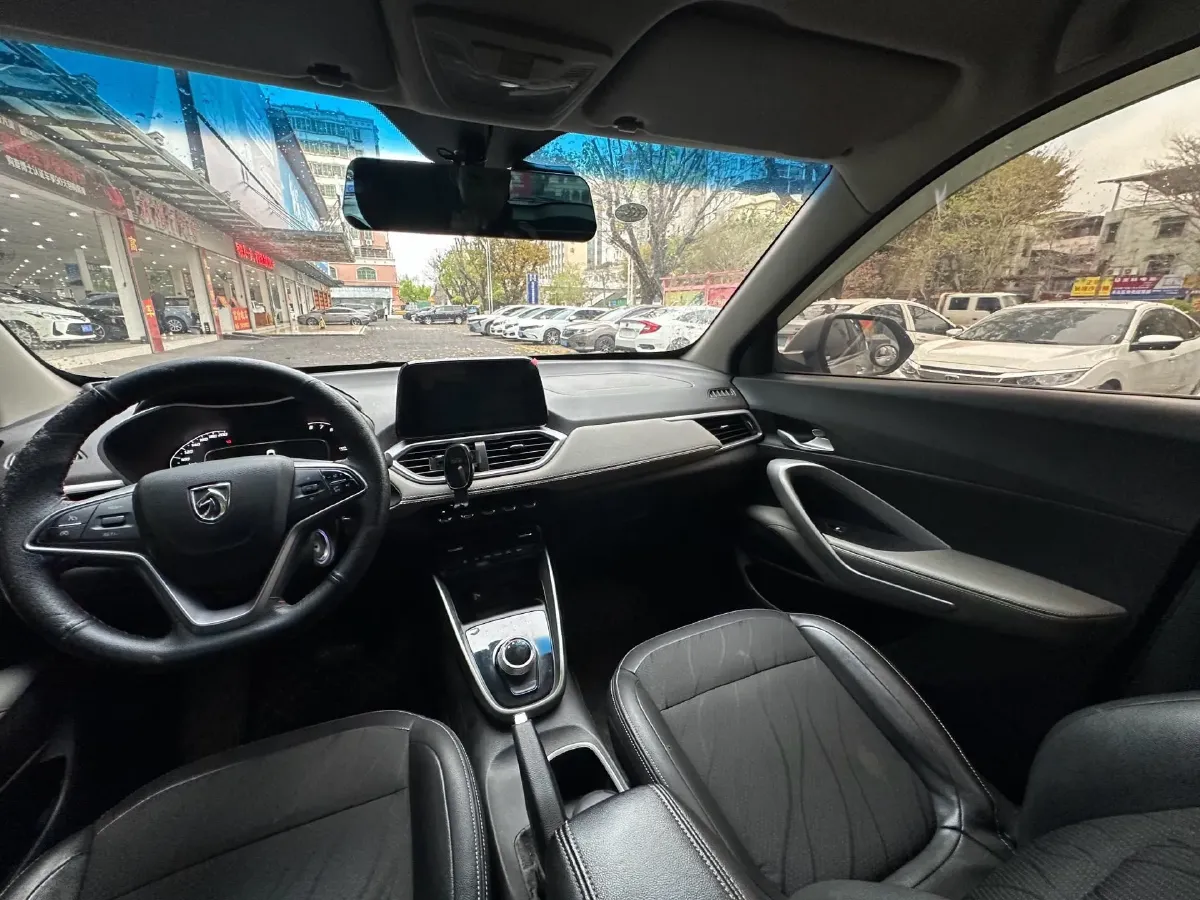 2017 BaoJun 510 1.5L 112HP L4 6MT,autocango,china used car exporter,china ev exporter,chinese used car exporter,chinese used ev exporter