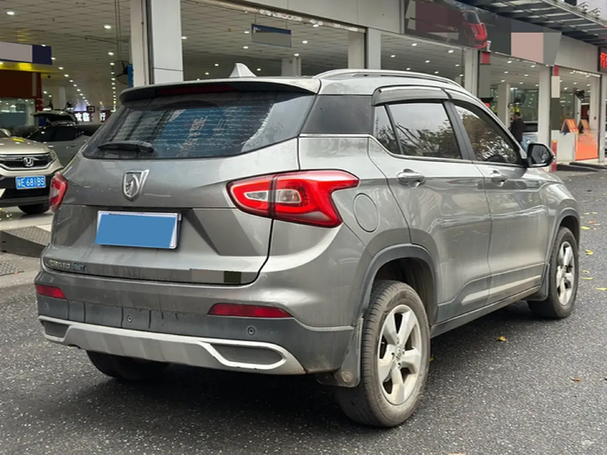 2017 BaoJun 510 1.5L 112HP L4 6MT,autocango,china used car exporter,china ev exporter,chinese used car exporter,chinese used ev exporter