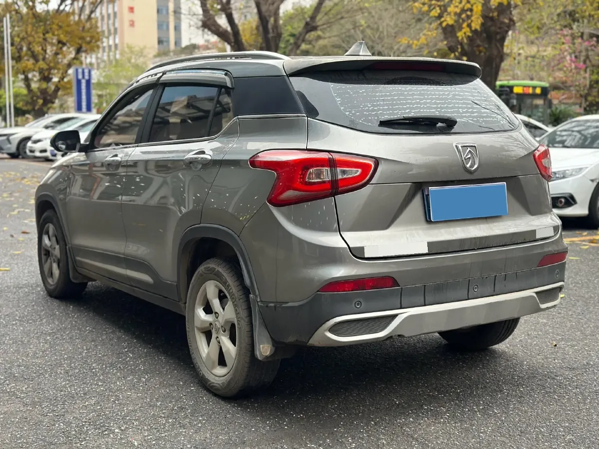 2017 BaoJun 510 1.5L 112HP L4 6MT,autocango,china used car exporter,china ev exporter,chinese used car exporter,chinese used ev exporter