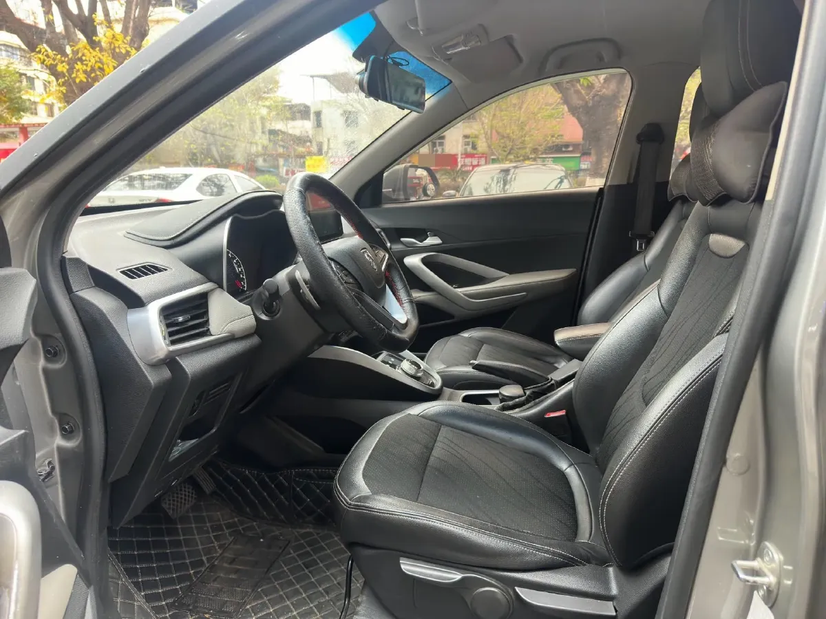 2017 BaoJun 510 1.5L 112HP L4 6MT,autocango,china used car exporter,china ev exporter,chinese used car exporter,chinese used ev exporter