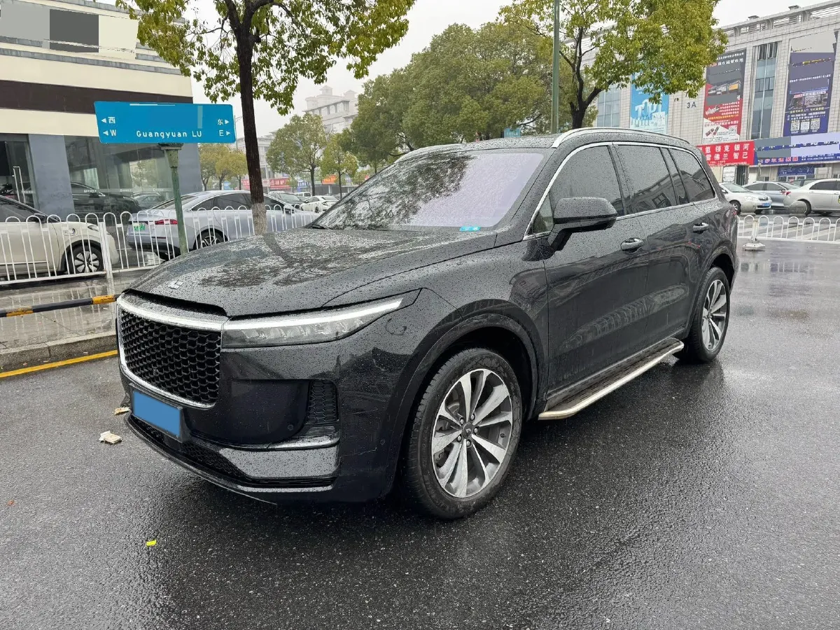 2021 Li ONE Range Extended 131HP REEV 40.5KWH,autocango,china used car exporter,china ev exporter,chinese used car exporter,chinese used ev exporter