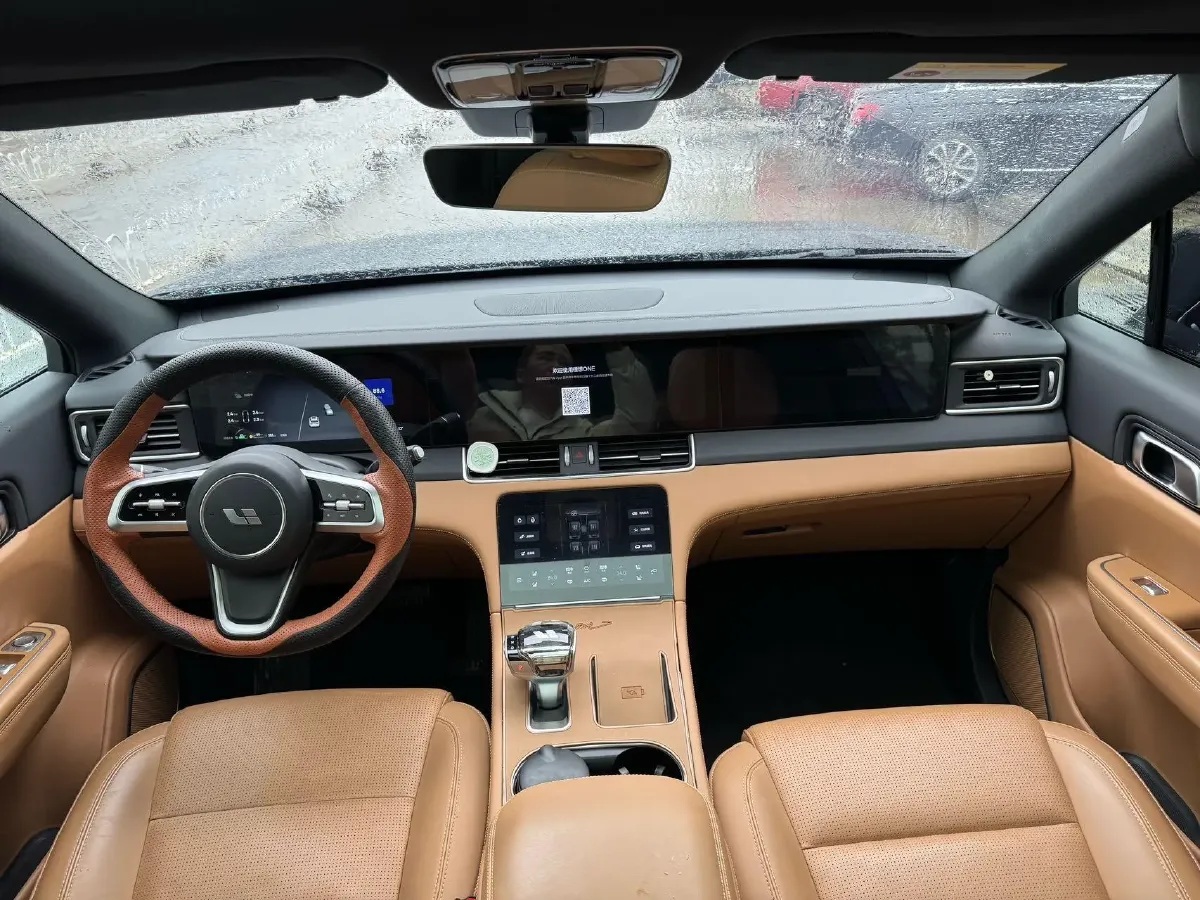 2021 Li ONE Range Extended 131HP REEV 40.5KWH,autocango,china used car exporter,china ev exporter,chinese used car exporter,chinese used ev exporter