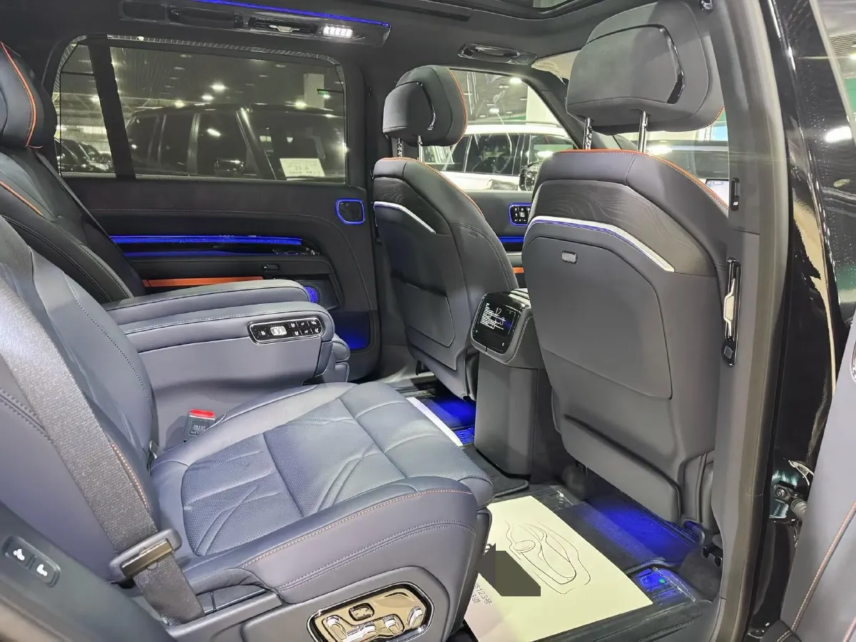 2025 Zeekr 9X 2.0T 279HP L4 1DHT PHEV,autocango,china used car exporter,china ev exporter,chinese used car exporter,chinese used ev exporter